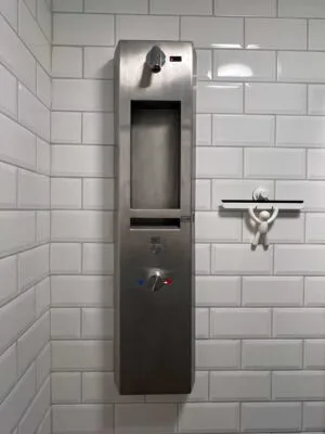Shared shower in Erjavčeva's hut