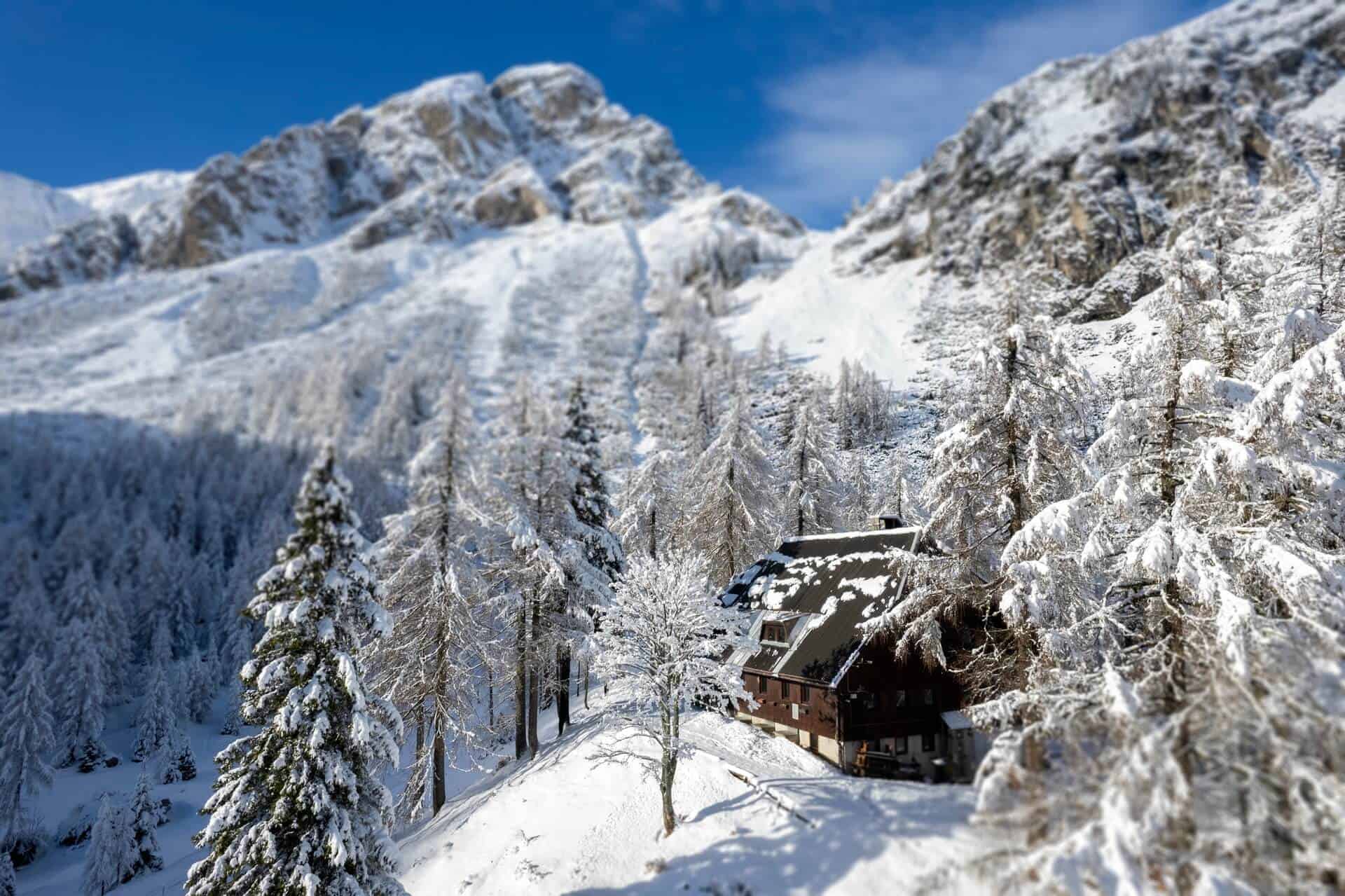 Erjavceva mountain hut winter TILT 07