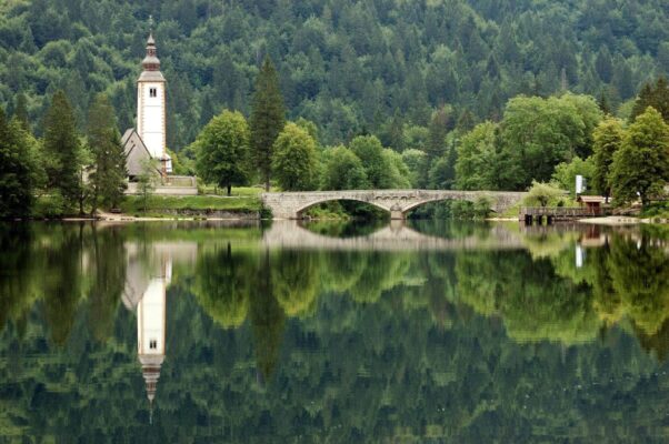 Bohinjsko Jezero (Lake Bohinj)