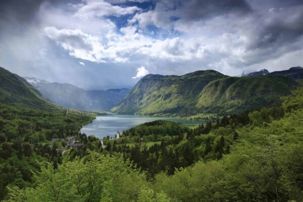 Bohinjsko Jezero (Lake Bohinj)