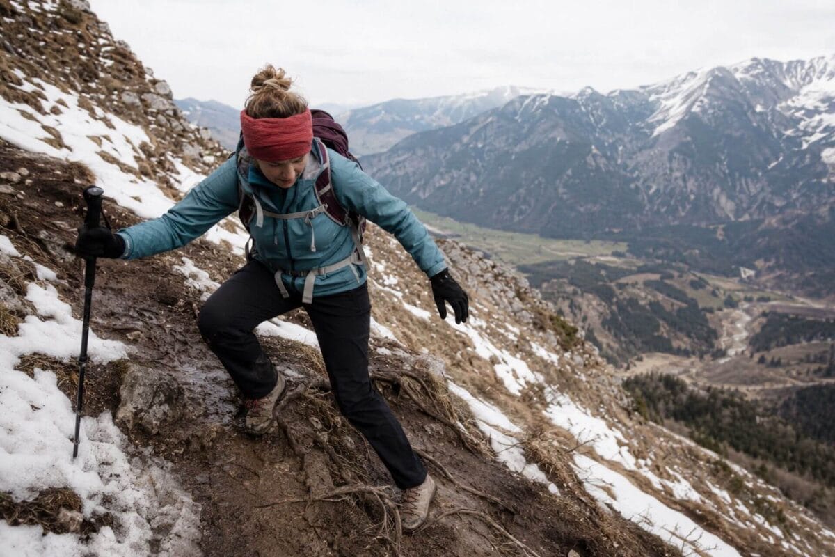 The most common causes of accidents in the mountains are slipping and unfamiliarity with the terrain